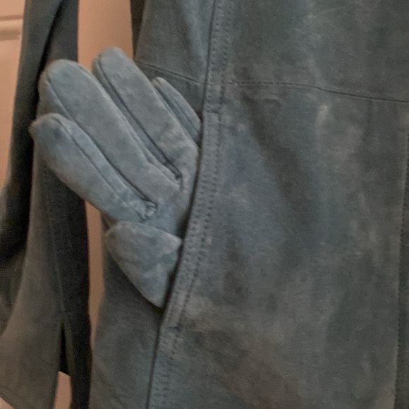 Suade jacket with gloves - Picture 2 of 2